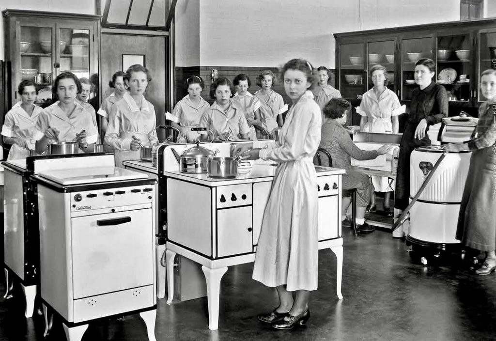 1935_cooking_class_chevy_chase_high_school_bethesda_md.jpeg