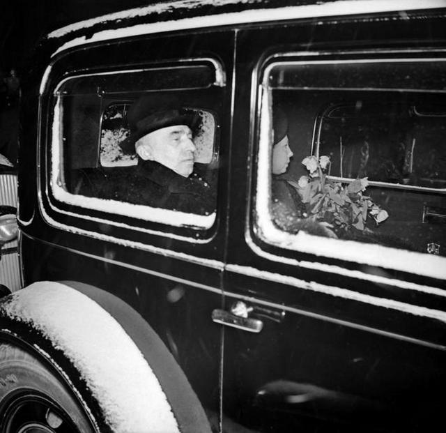 1939_marcius_a_devastated_emil_hacha_the_president_of_czechoslovakia_returns_to_prague_from_berlin_after_signing_away_czechoslovak_independence_to_become_a_german_protectorate.jpeg