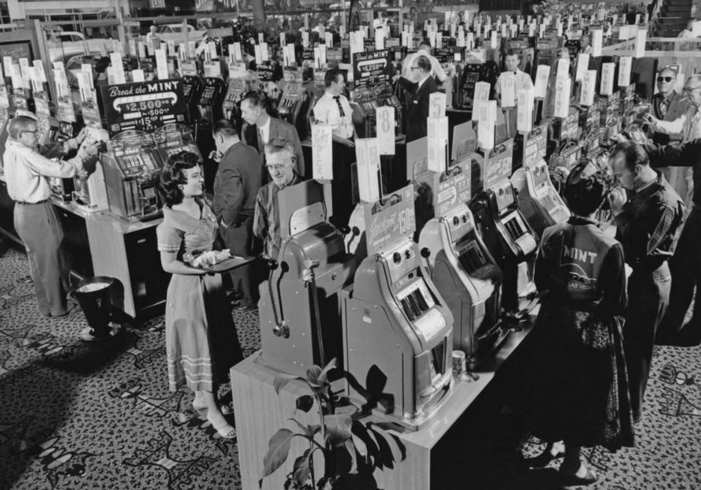 1958_slot_machines_at_the_mint_casino_in_las_vegas_nevada.jpeg