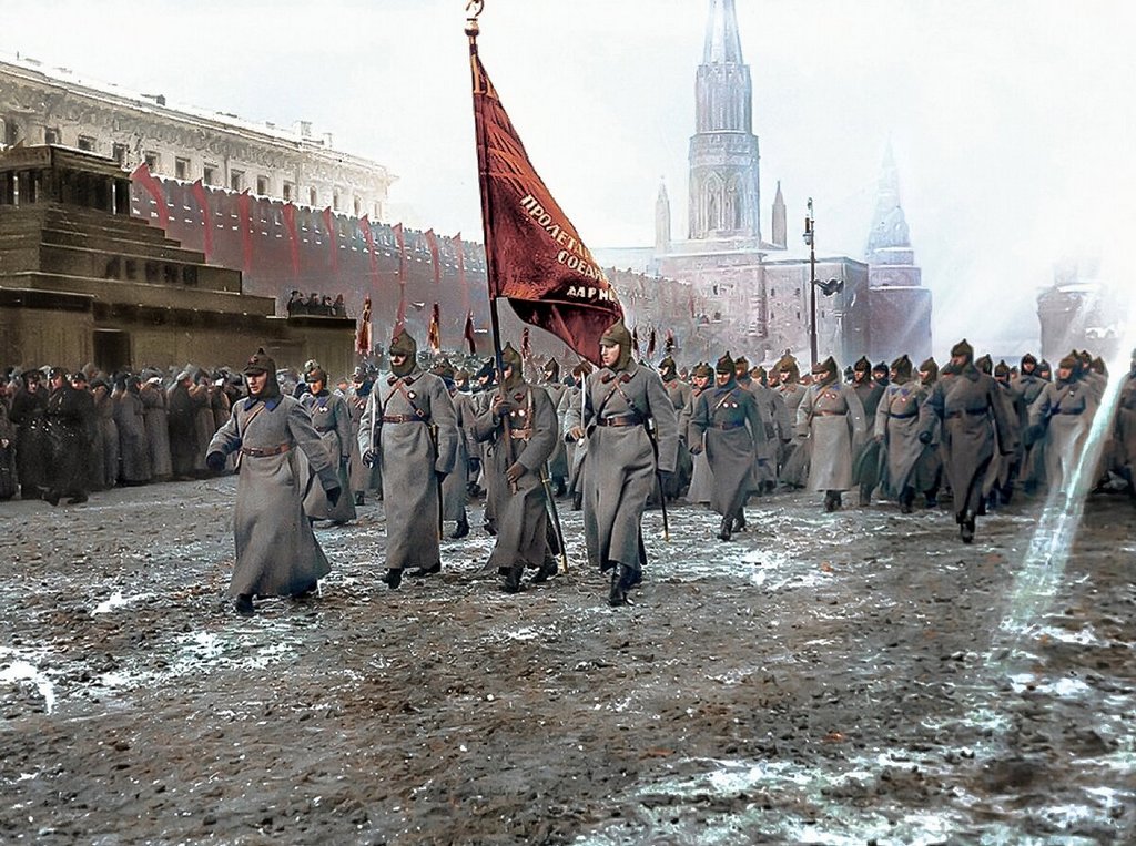 1925_nov_7_military_parade_on_red_square_on_the_day_of_the_8th_anniversary_of_the_great_october_socialist_revolution.jpg