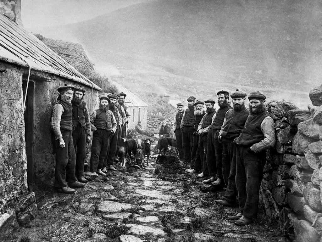 1926_people_living_in_st_kilda_scotland_s_outer_hebrides.jpeg