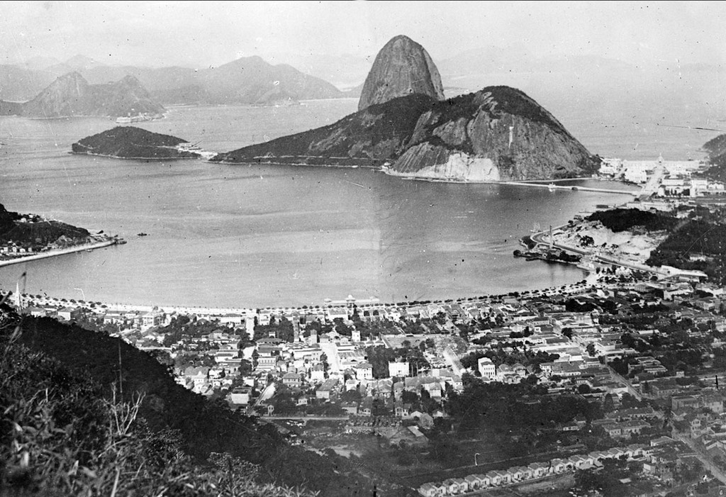 1919_rio_de_janeiro_brazilia_es_a_cukorsuveg-hegy_latkepe_a_guanabara-obolben1.jpg