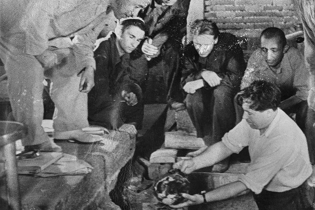 1941_timur_lenk_koporsojanak_felnyitasa_a_szovjetek_altal_ket_hettel_a_nemet_invazio_elott_feltart_sir.jpeg