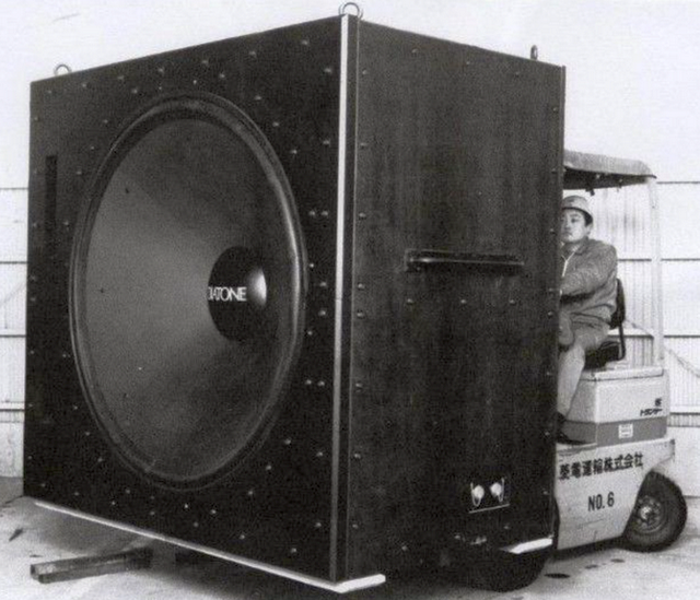 1985_mitsubishi_dialtone_d160_a_valaha_gyartott_legnagyobb_melynyomo_800_kg-os_japan.png