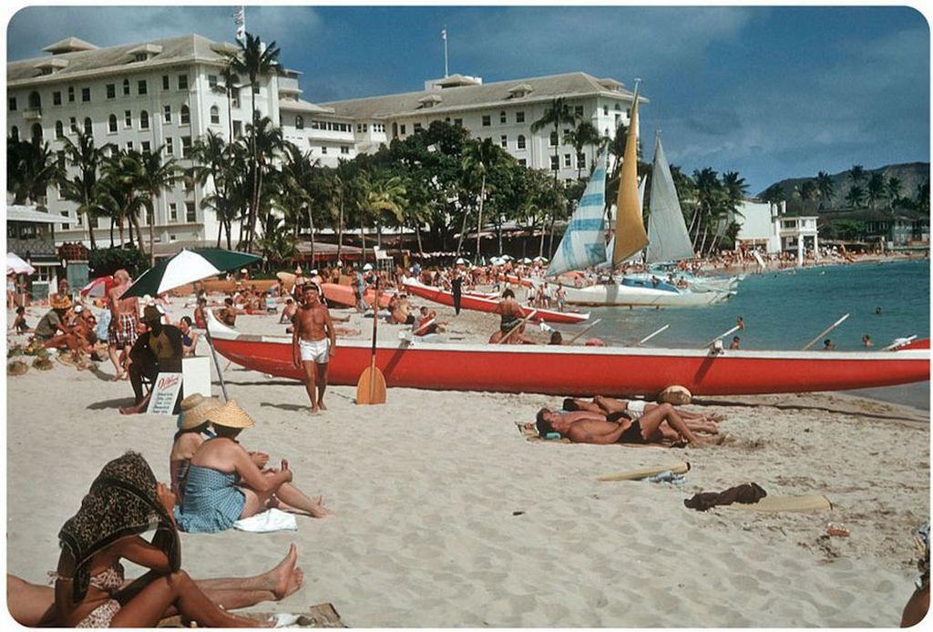 1959_waikiki_beach_honolulu_hawaii.jpg