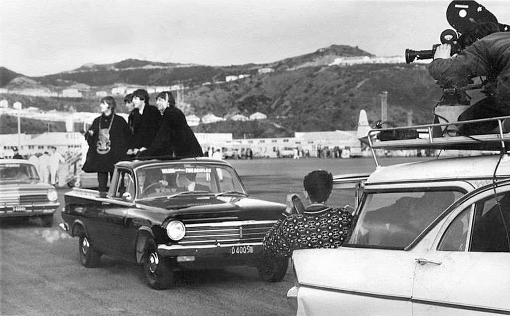 1964_a_beatles_uj-zelandra_erkezik.jpg