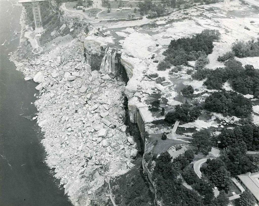 1969_niagara_falls_without_water.jpeg