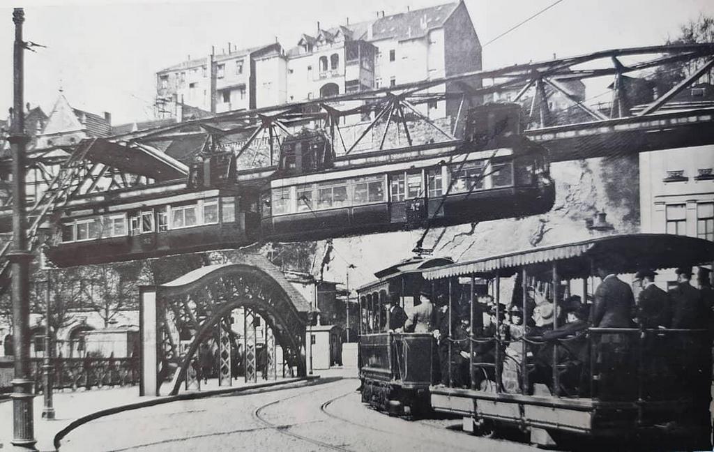1910_wuppertal_schwebebahn.jpeg
