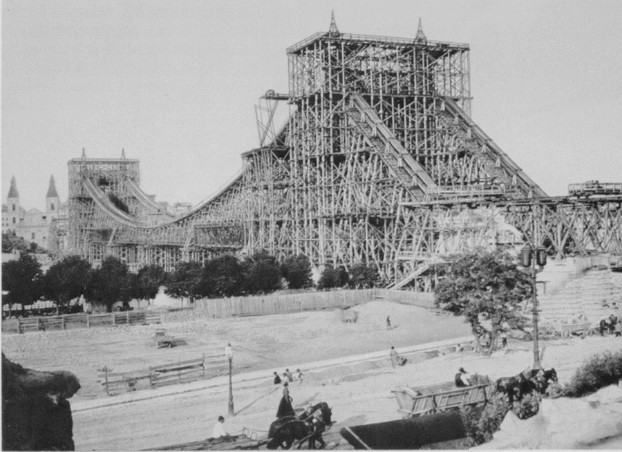 1902. A régi Erzsébet híd építése..jpg