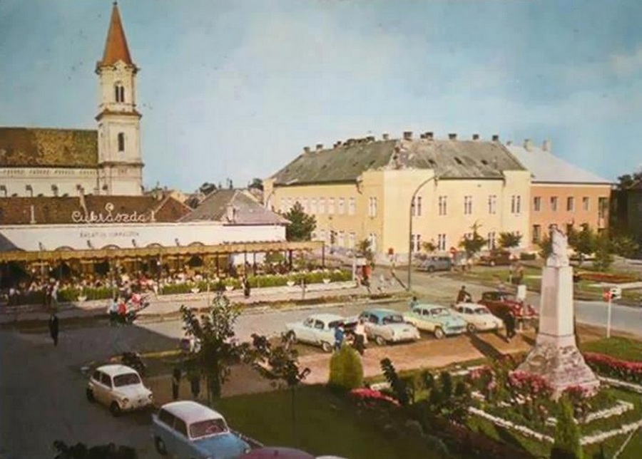 1965 körül. Siófok, Fő tér..jpg