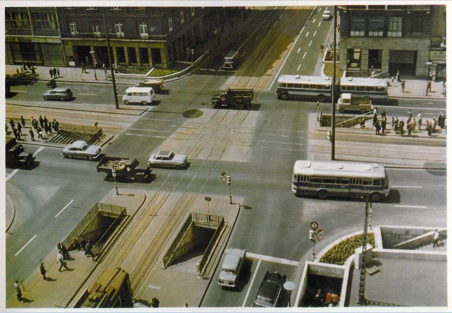 1972. Astoria.jpg
