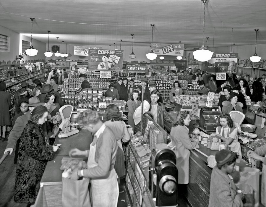 1947. Kroger vegyesbolt, Lexington Kentucky, USA..jpg