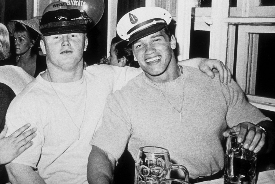 1968_arnold_schwarzenegger_kivandorlasa_elotti_evben_a_muncheni_oktoberfesten_.jpg