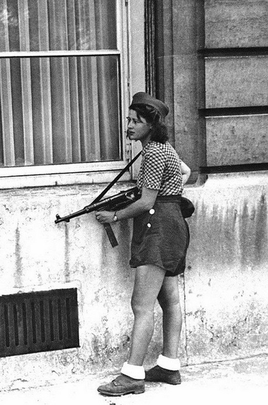 1944_francia_ellenallo_holgy.jpg