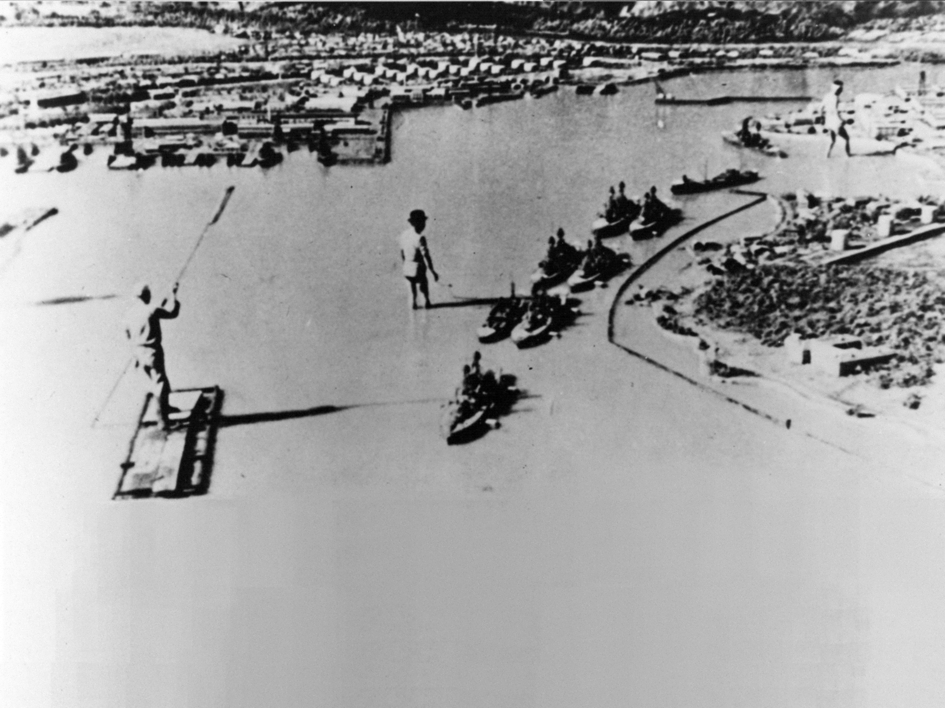 1943. A pearl harbor-i támadás újraforgatása propaganda célokra, Japánban..jpg