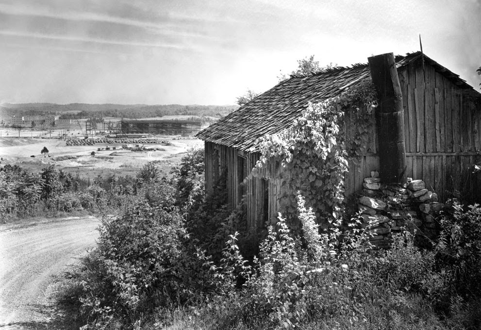 Oak Ridge in the 1940s (1).jpg