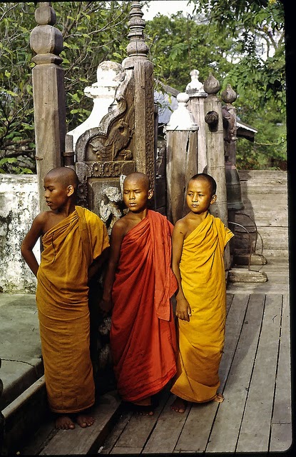 Burma 1982 (2).jpg
