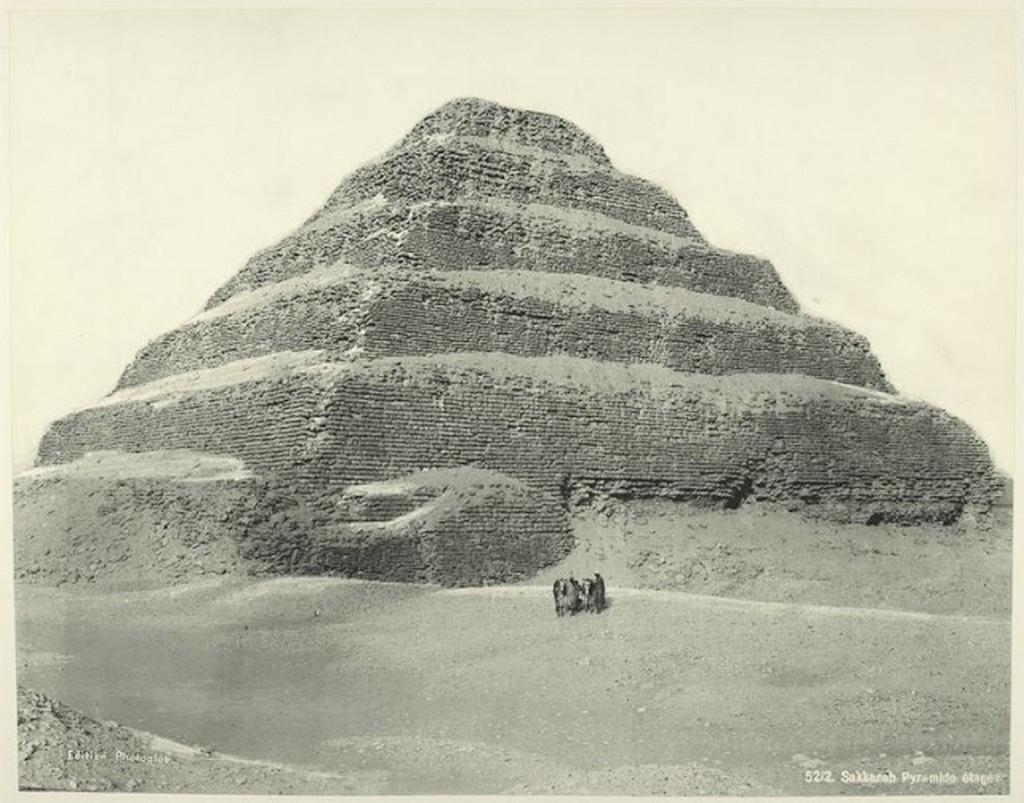 Sakkara [Saqqara] Step Pyramid.jpg