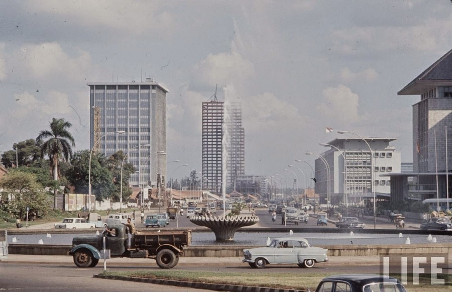 Indonesia, 1972 (2).jpg