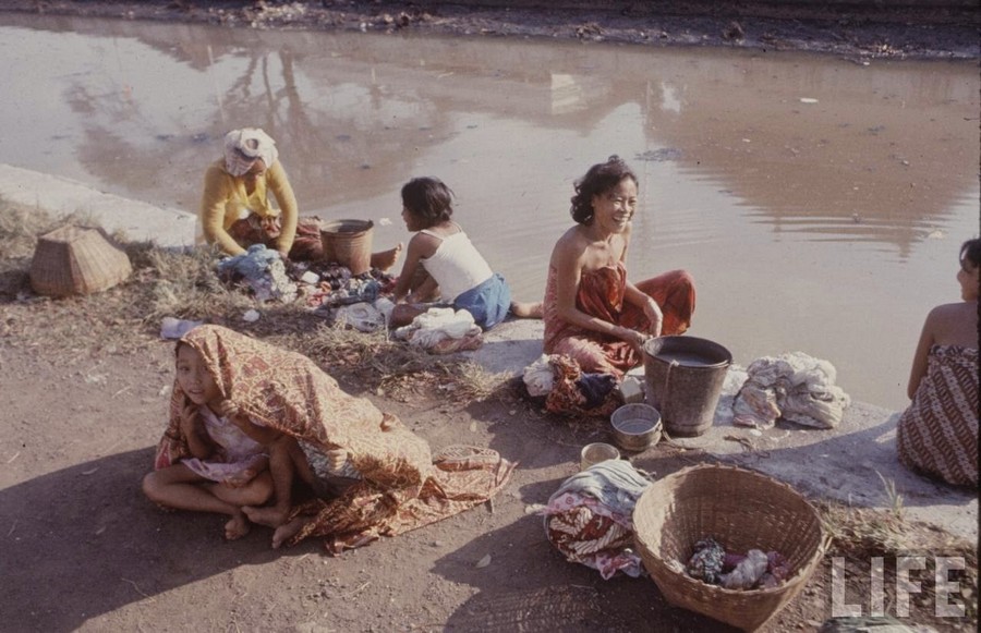 Indonesia, 1972 (4).jpg