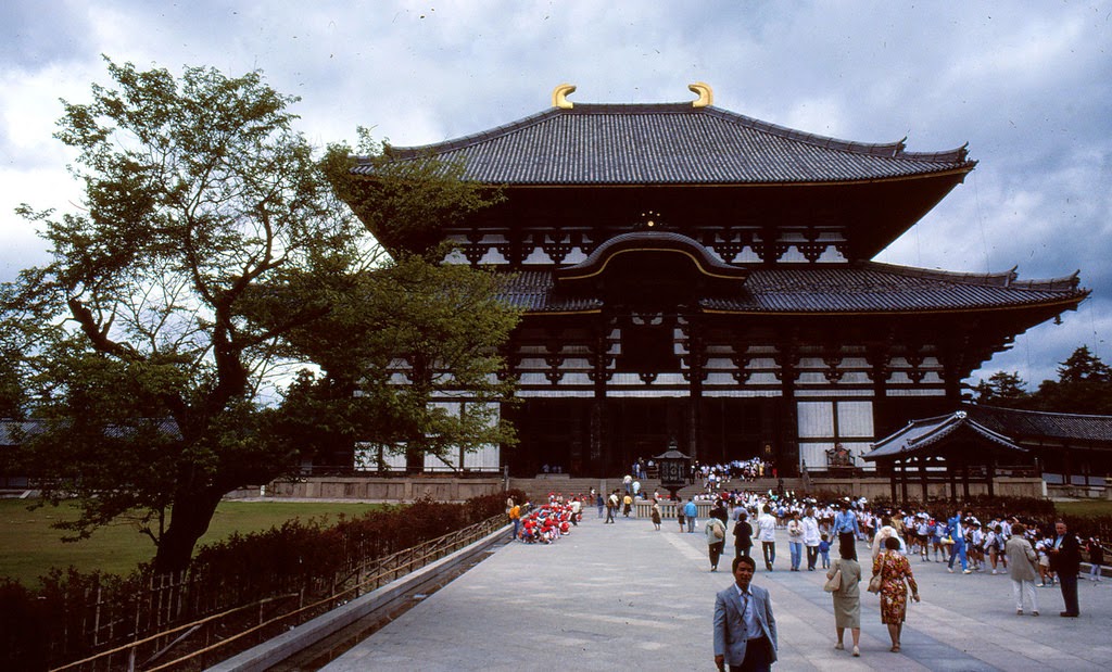 everyday_life_of_japan_in_1982_18_.jpg