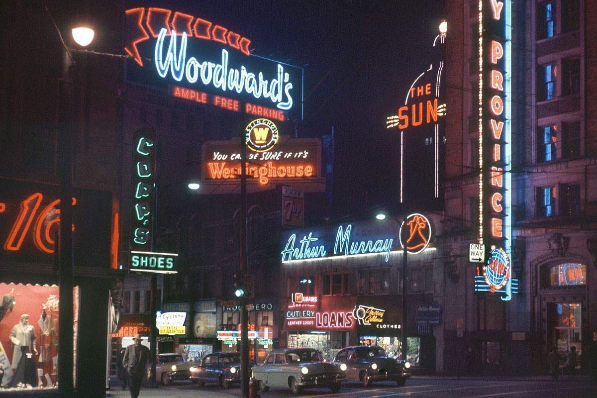 fred-herzog-vancouver-streets-in-1950s-and-1960s-01.jpg