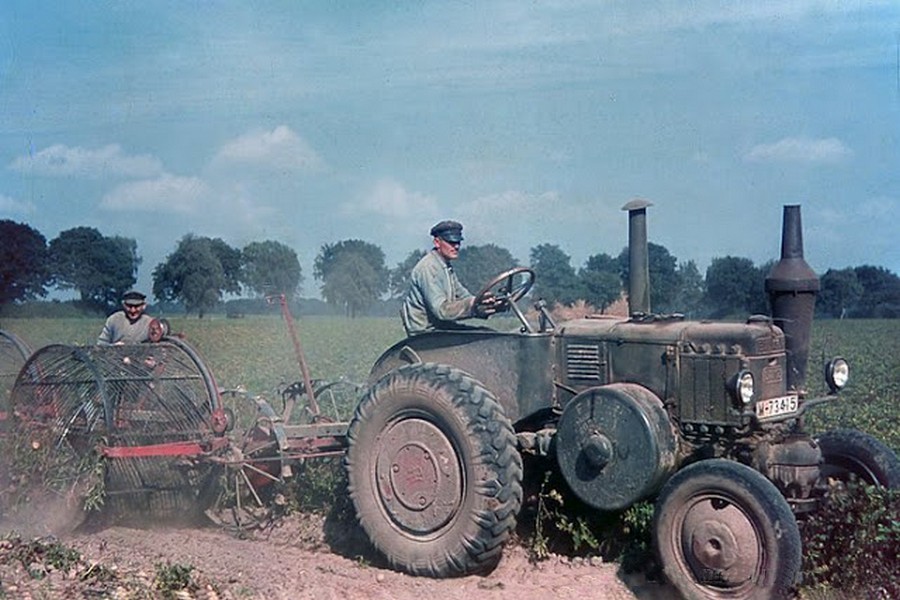 color_photos_of_the_third_reich_agriculture_in_mecklenburg_1938_3_.jpg
