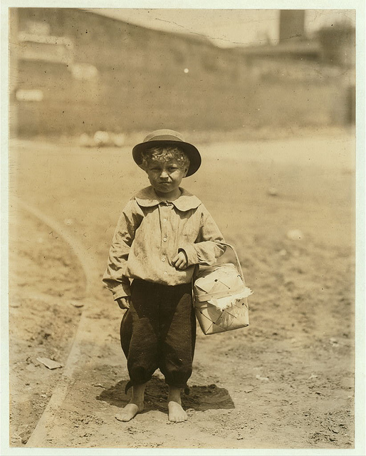 Old Photos of Child Labor between 1908 and 1924 (18).jpg