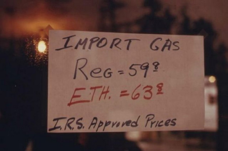 Oil Crisis of 1973 (4).jpg