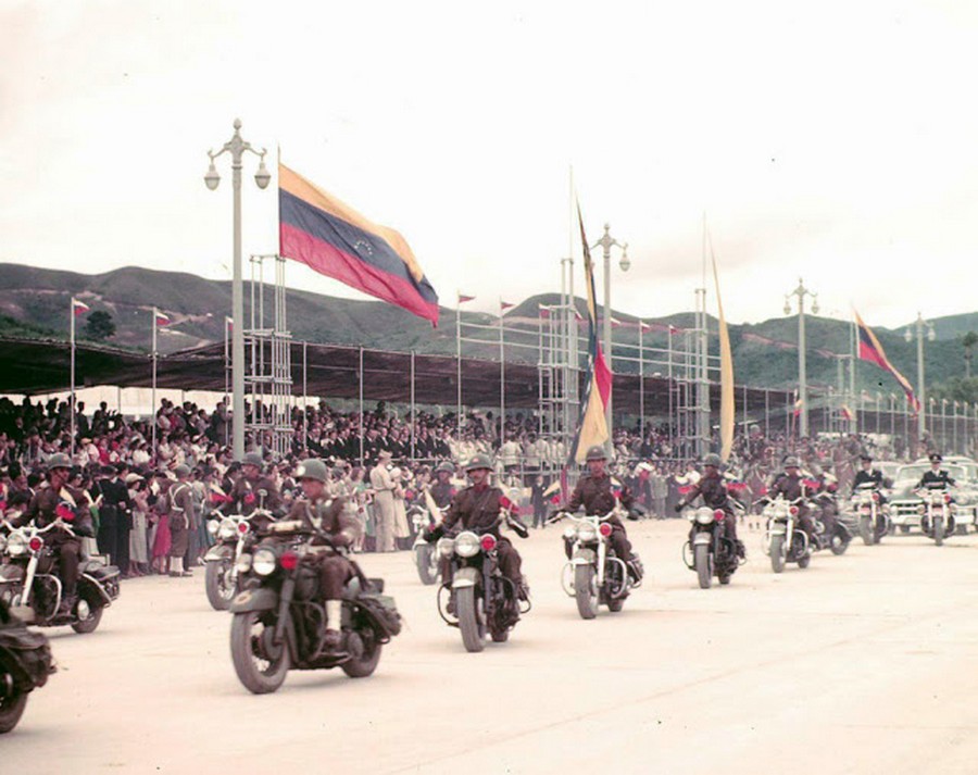 venezuela_1953_10_.jpg