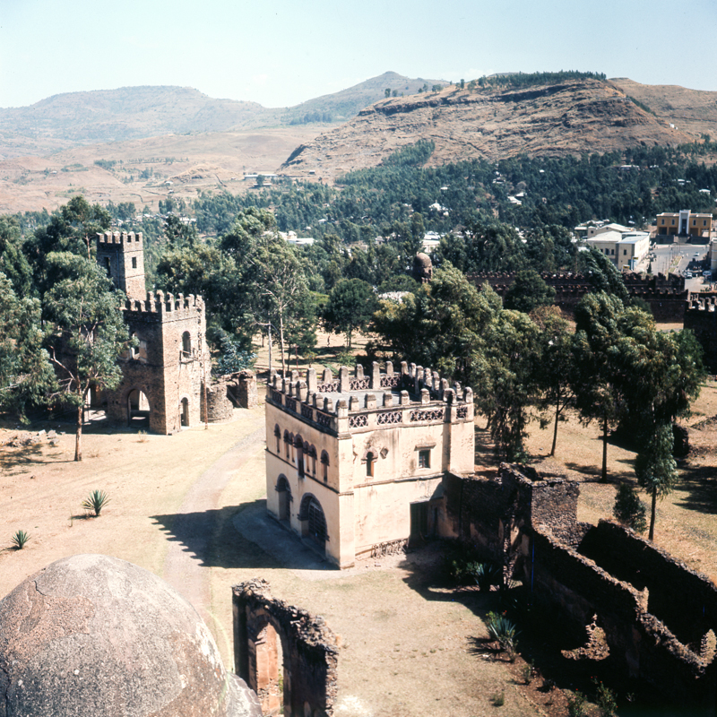 20_samz_ethiopia1964_gondar_fasilides_castle_070.jpg