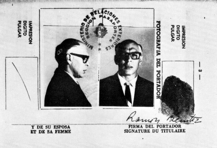 1966_che-passport.gif