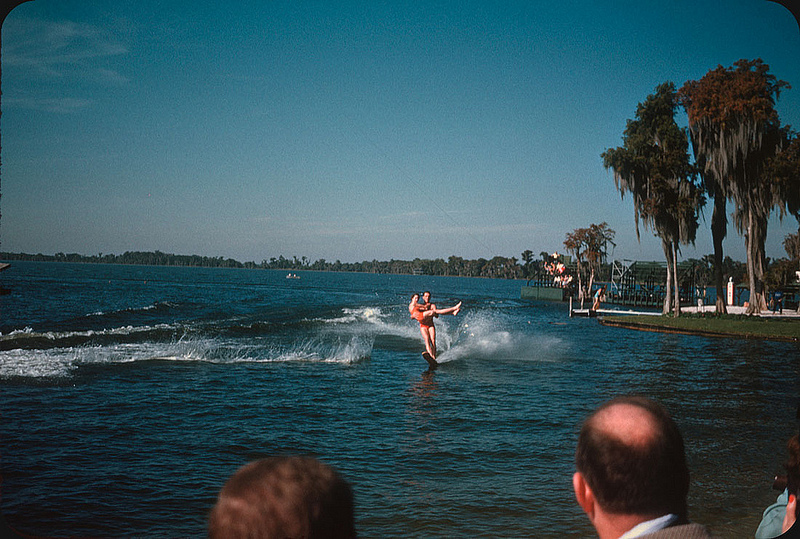 1952. Cypress Gardens.jpg