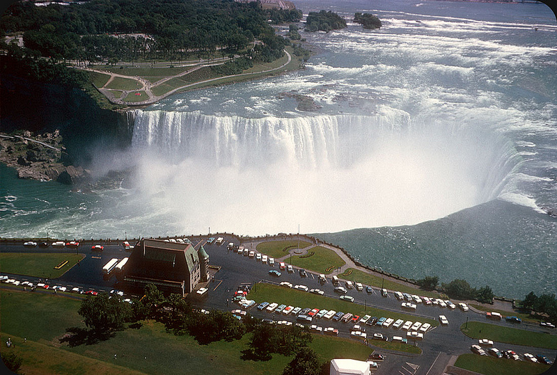 1961. Horseshoe Falls.jpg