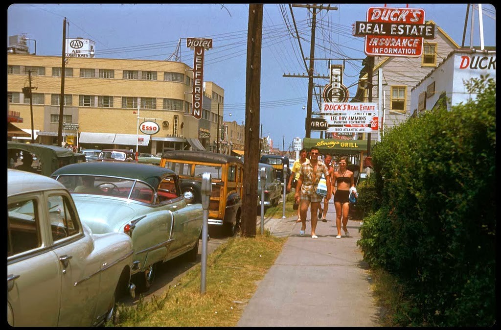 30 Atlantic City - 1953.jpg