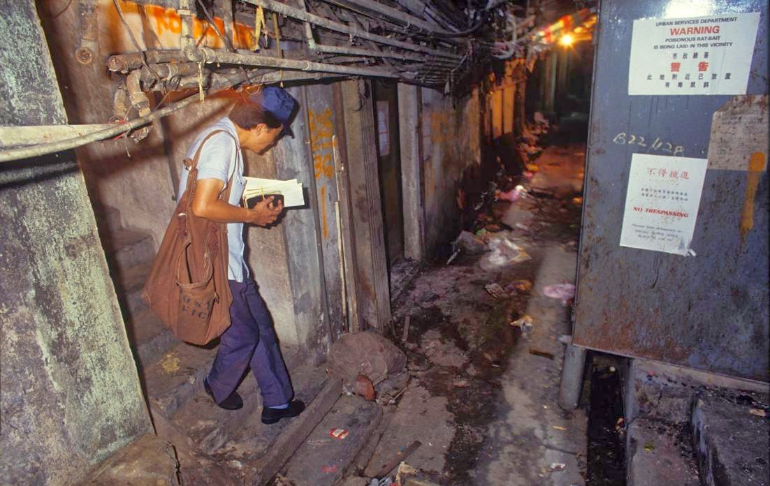 Kowloon Walled City, Hong Kong in the 1980s (6).jpg