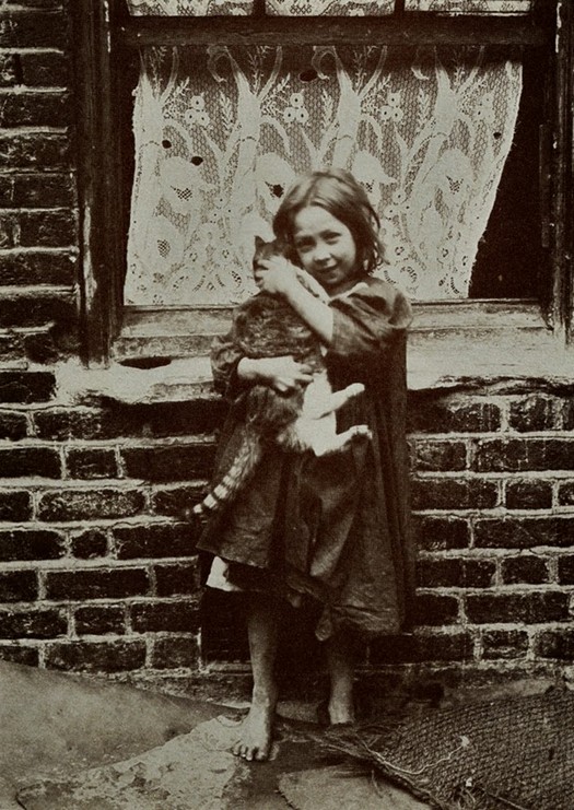 london_street_children_1900s_28.jpg