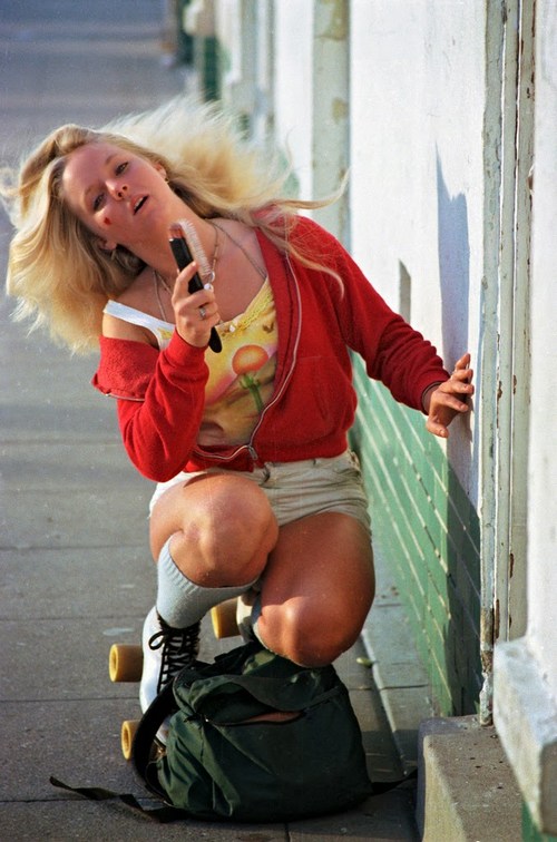 Rollerskaters at Venice Beach, California, 1979 (8).jpg