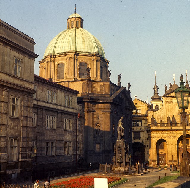 Prague 1975 (14).jpg