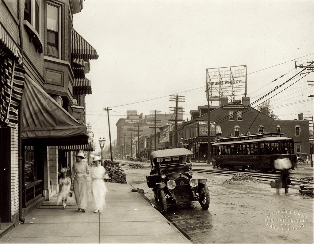 st_louis_streets_in_the_early_20th_century_16.jpg