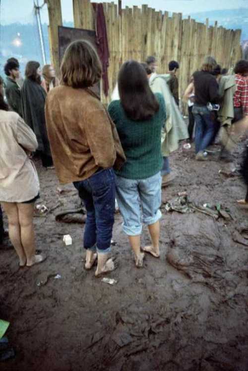 Photos-of-Life-at-Woodstock-1969-46.jpg