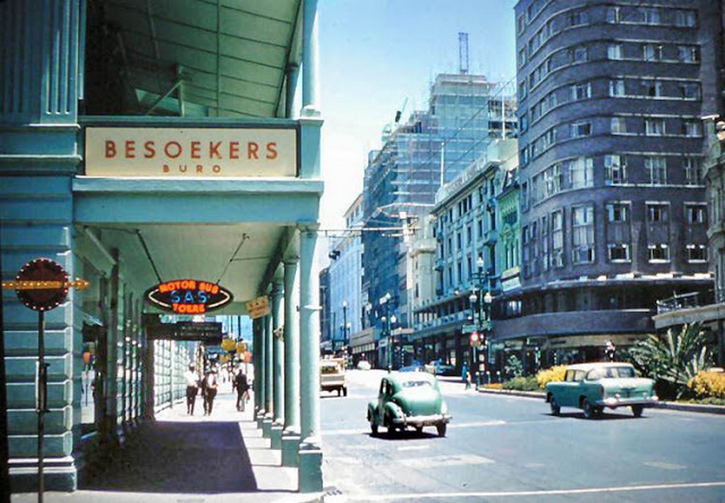 1950s_adderley_street.jpg