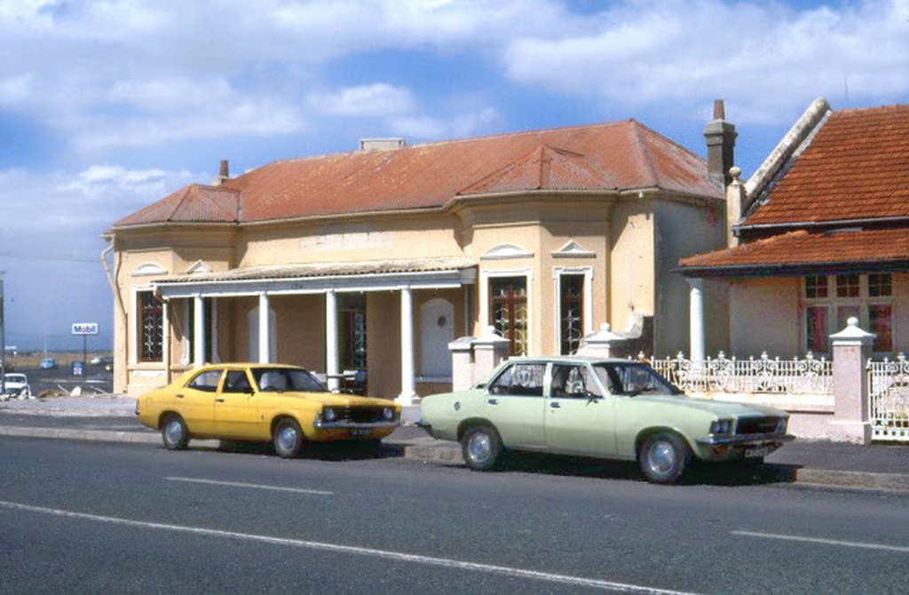 1973_beach_rd_mouille_point.jpg