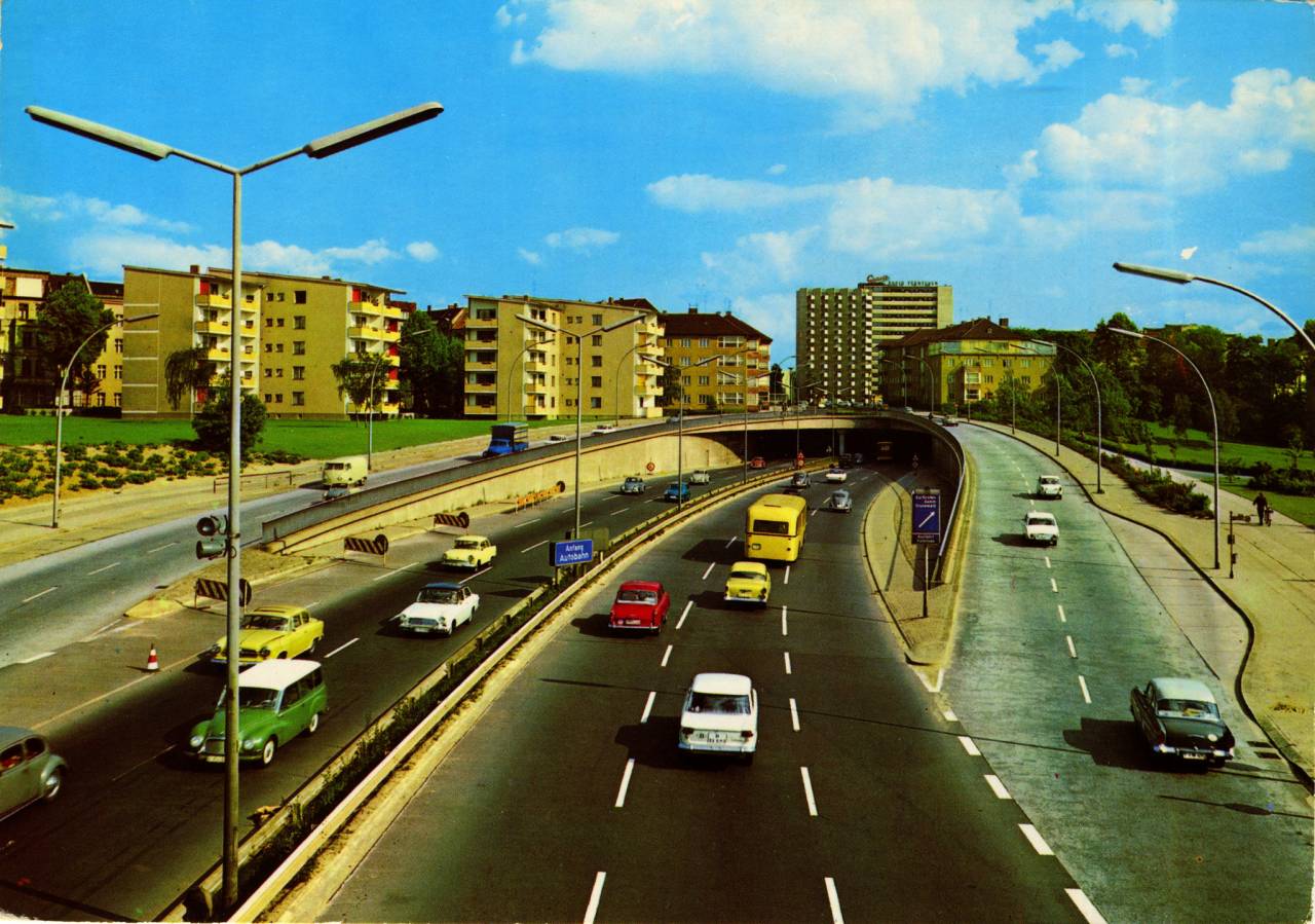 berlin-autobahn-postcard-early-sixties-1280x899.jpg