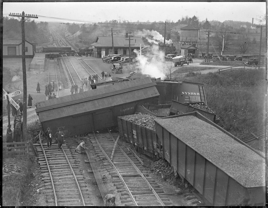 1925 körül. Tehervonat balesete. Sharon, Massachusetts..jpg