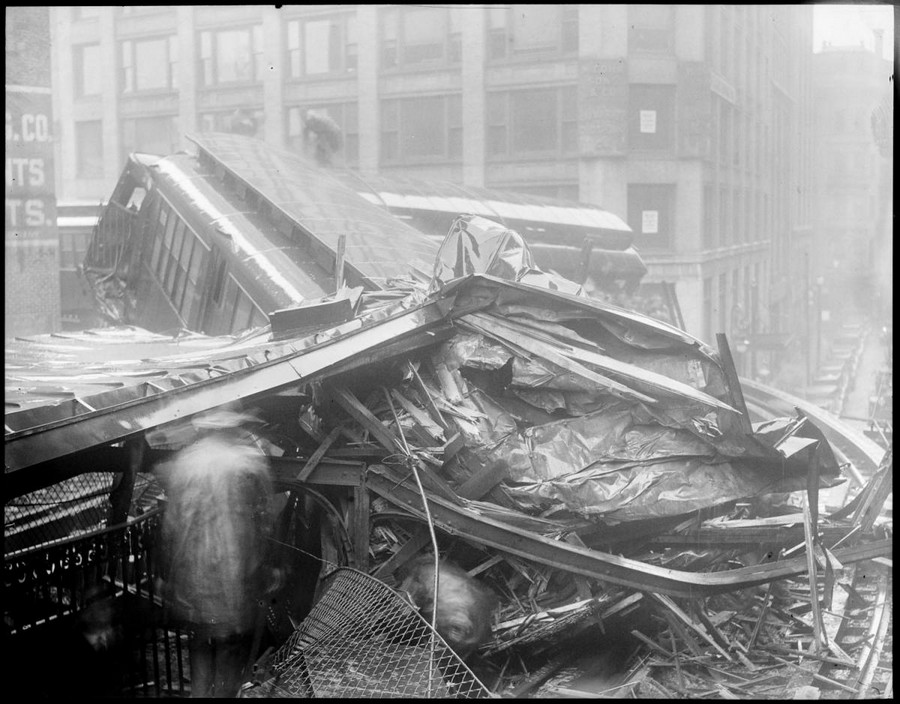 1928. Beach St. & Harrison Ave. Two killed 2.jpg