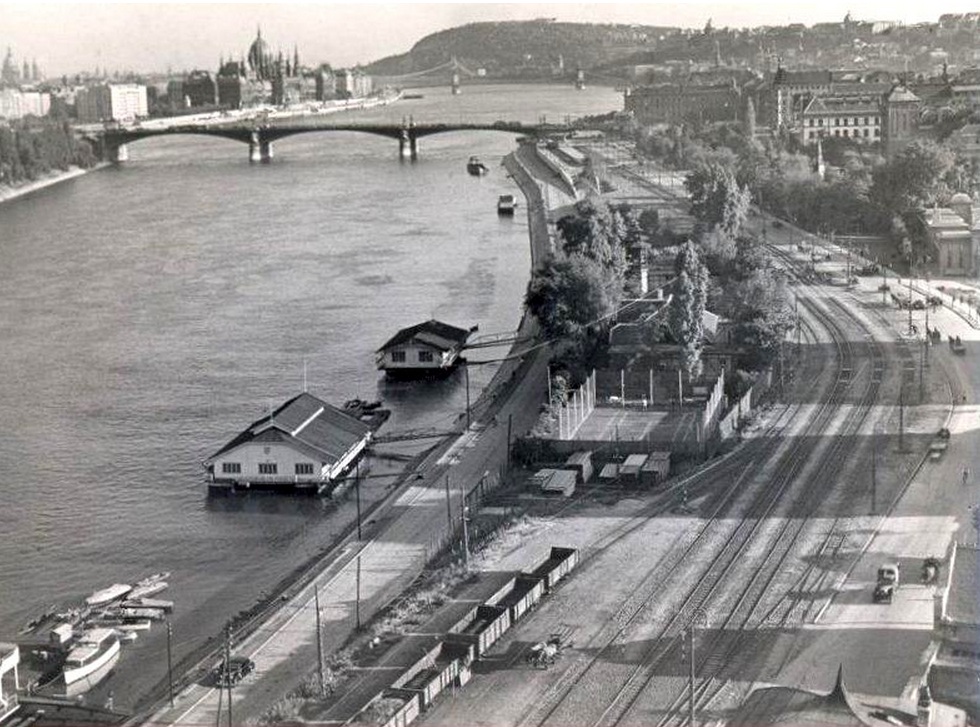 1952. 1_Buda-Császárfürdő.jpg