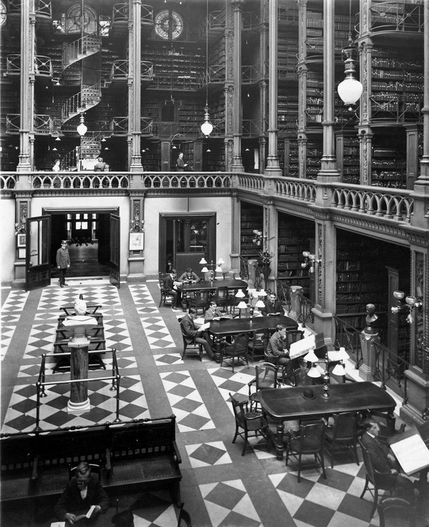 1874. Cincinnati könyvtár. A belső tér teljesen fémből kovácsolt. 1955-ben lebontották..jpg
