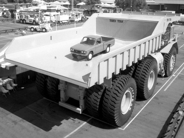 1973 Terex 33-19 titan.jpg