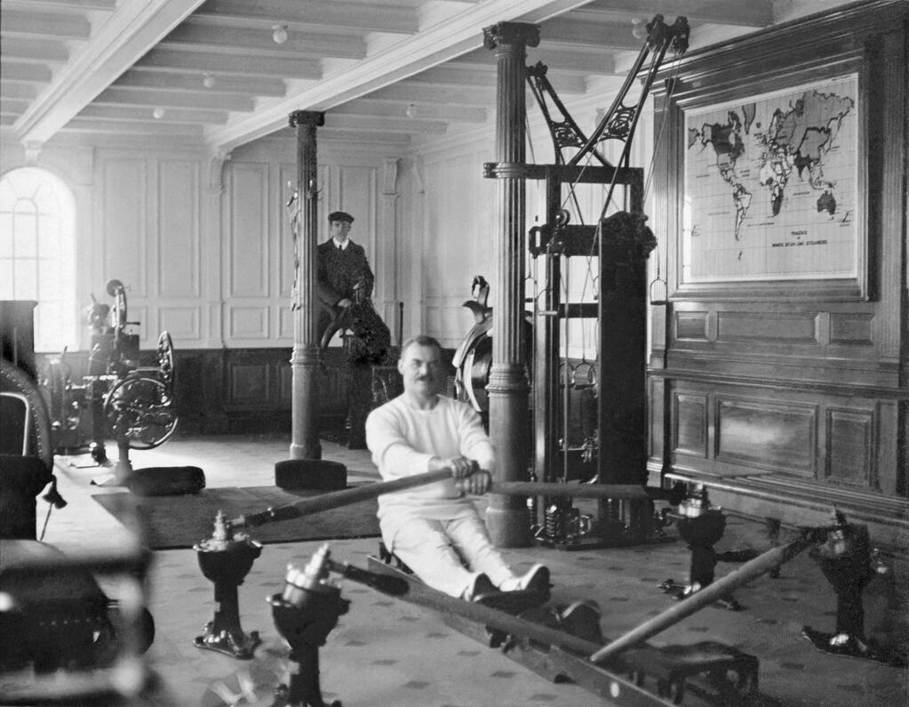 1912. A Titanic edzőterme..jpg